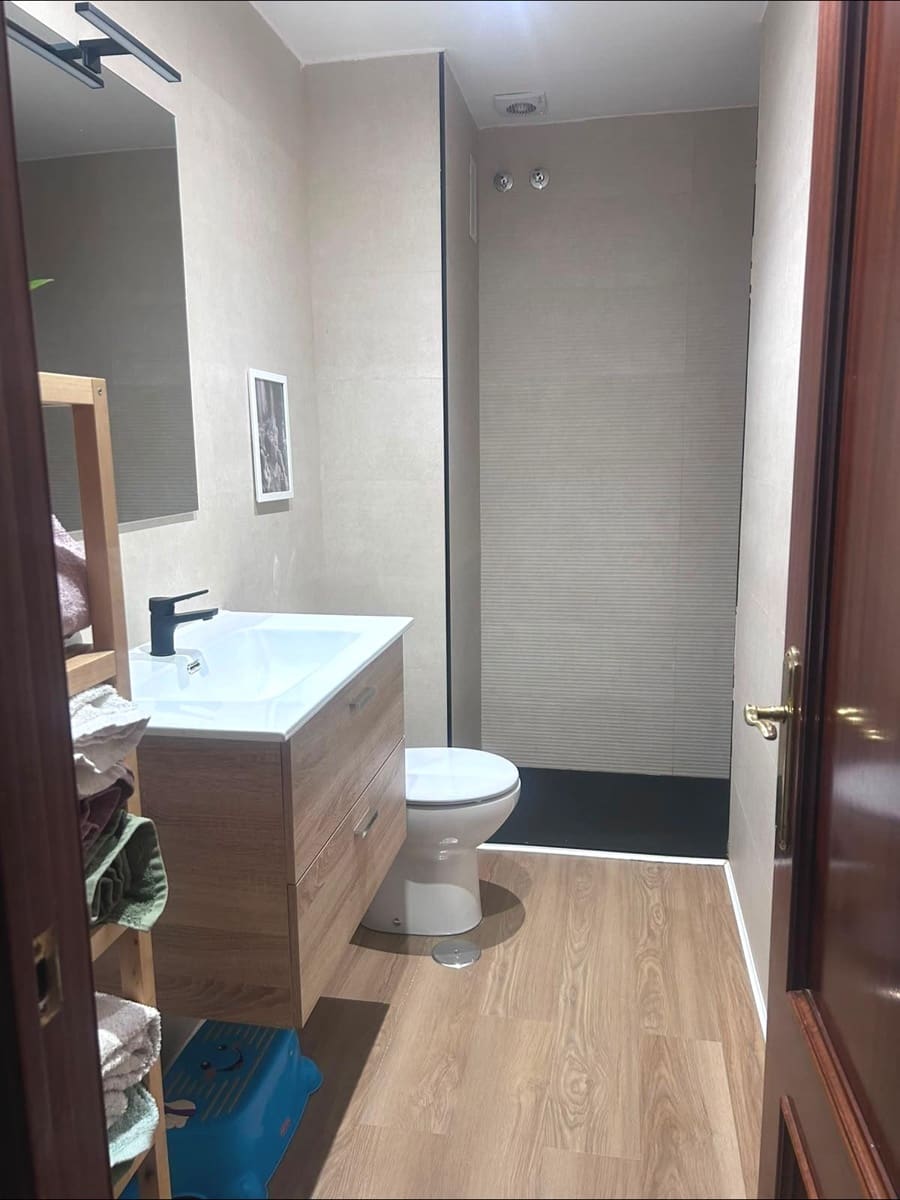 3 sypialnia Mieszkanie na sprzedaż w Miasto Malaga - 280 000 € (Ref: 10020920)