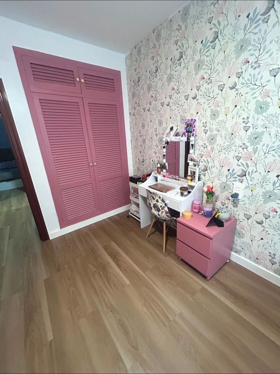 3 sypialnia Mieszkanie na sprzedaż w Miasto Malaga - 280 000 € (Ref: 10020920)
