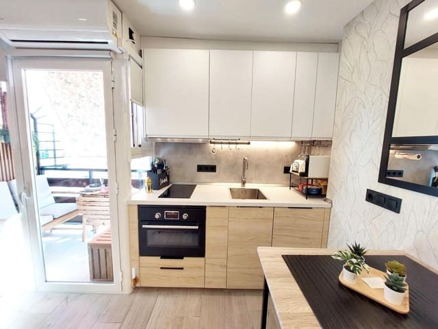 1 soverom Studio til salgs i Benalmádena med svømmebasseng - € 199 000 (Ref: 10027320)