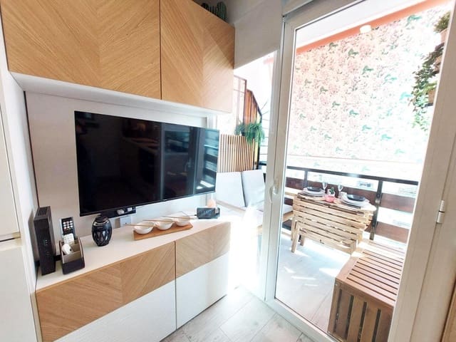 1 soverom Studio til salgs i Benalmádena med svømmebasseng - € 199 000 (Ref: 10027320)