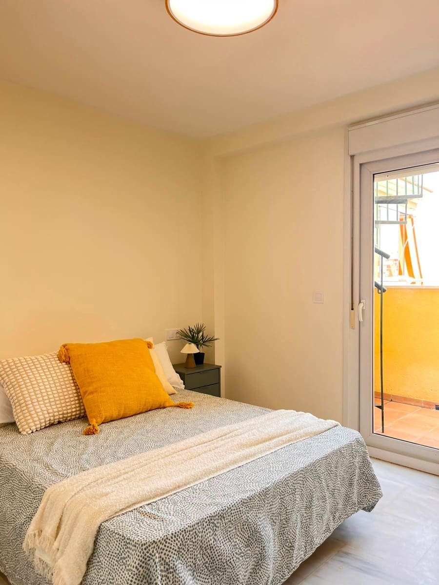 1 slaapkamer Penthouse te koop in Rincon de la Victoria met zwembad garage - € 320.000 (Ref: 10041109)