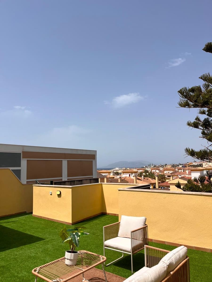 1 slaapkamer Penthouse te koop in Rincon de la Victoria met zwembad garage - € 320.000 (Ref: 10041109)