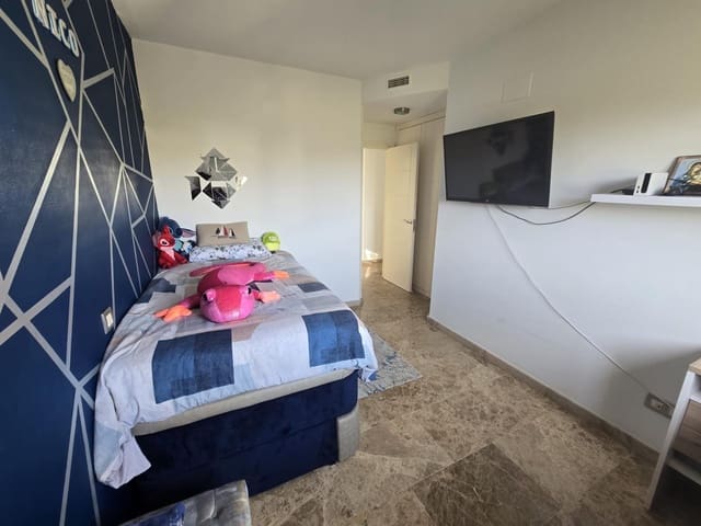 2 bedroom Flat for sale in Riviera del Sol, Mijas with pool garage - € 330,000 (Ref: 10047311)