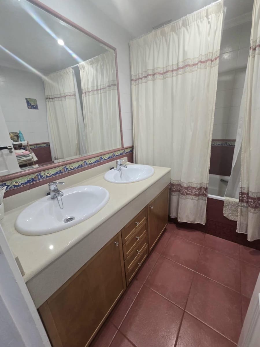 Adosado de 3 habitaciones en Torremolinos en venta con piscina - 425.000 € (Ref: 10059471)