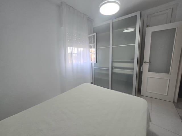3 quarto Moradia em Banda para venda em Torremolinos com piscina - 425 000 € (Ref: 10059471)