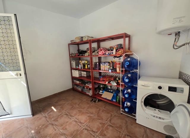 5 soverom Hus til salgs i Puerto de la Torre, Málaga by med garasje - € 550 000 (Ref: 10059473)