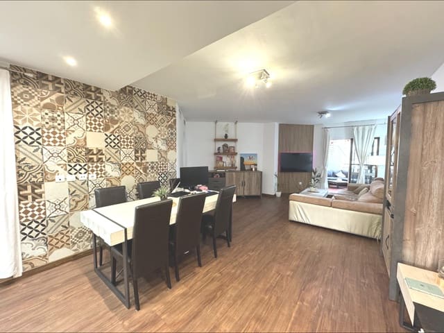 3 sovrum Lägenhet till salu i Benalmádena med pool garage - 399 000 € (Ref: 10067925)