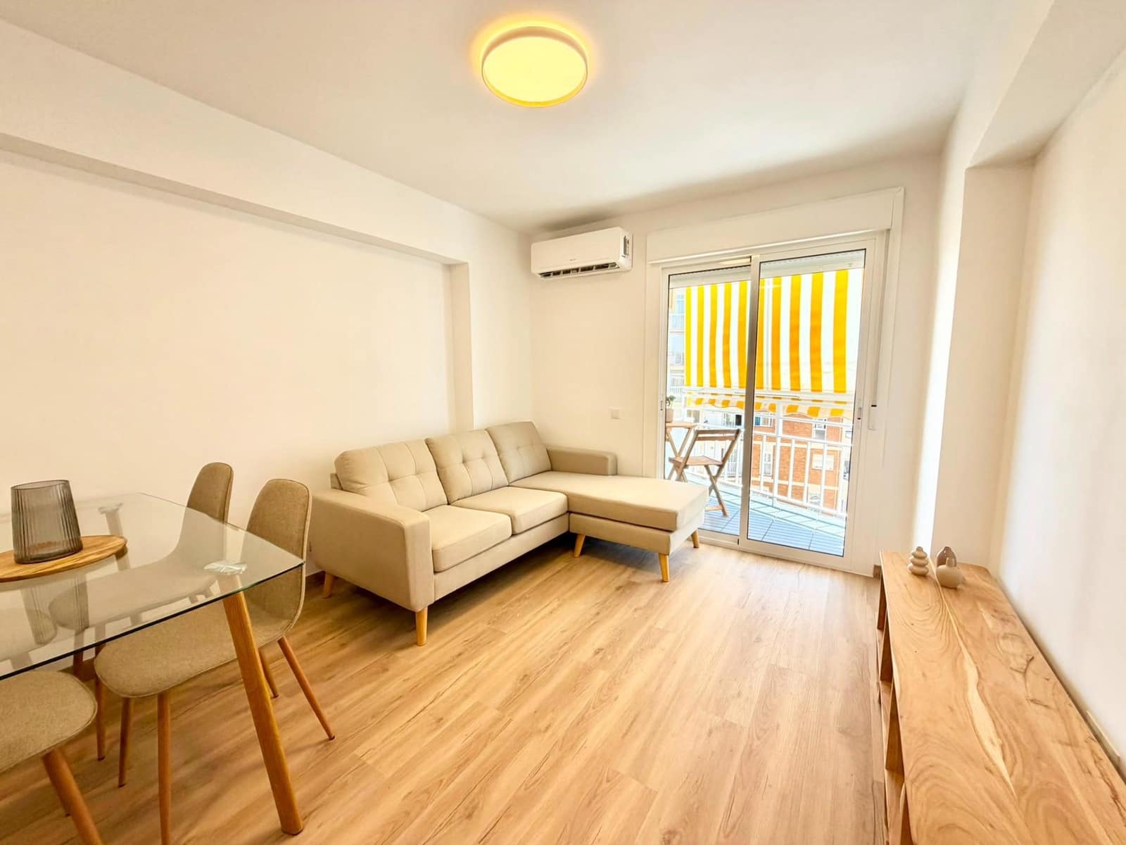 2 sovrum Lägenhet till salu i Benalmadena med pool - 285 000 € (Ref: 10075647)