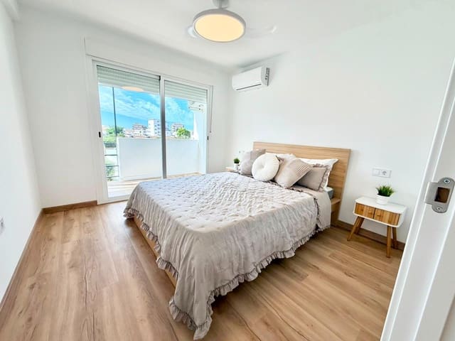 2 soveværelse Lejlighed til salg i Benalmádena med swimmingpool - € 305.000 (Ref: 10078356)