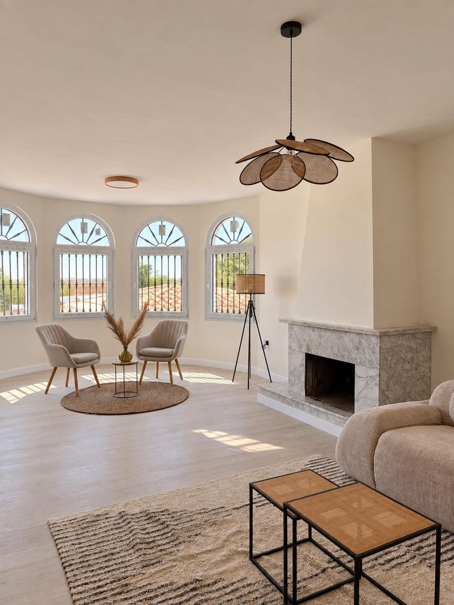 5 soverom Villa til salgs i Arroyo de la Miel med svømmebasseng garasje - € 950 000 (Ref: 10086123)