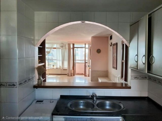 Piso de 2 habitaciones en Torremolinos en venta con piscina - 575.000 € (Ref: 10098395)
