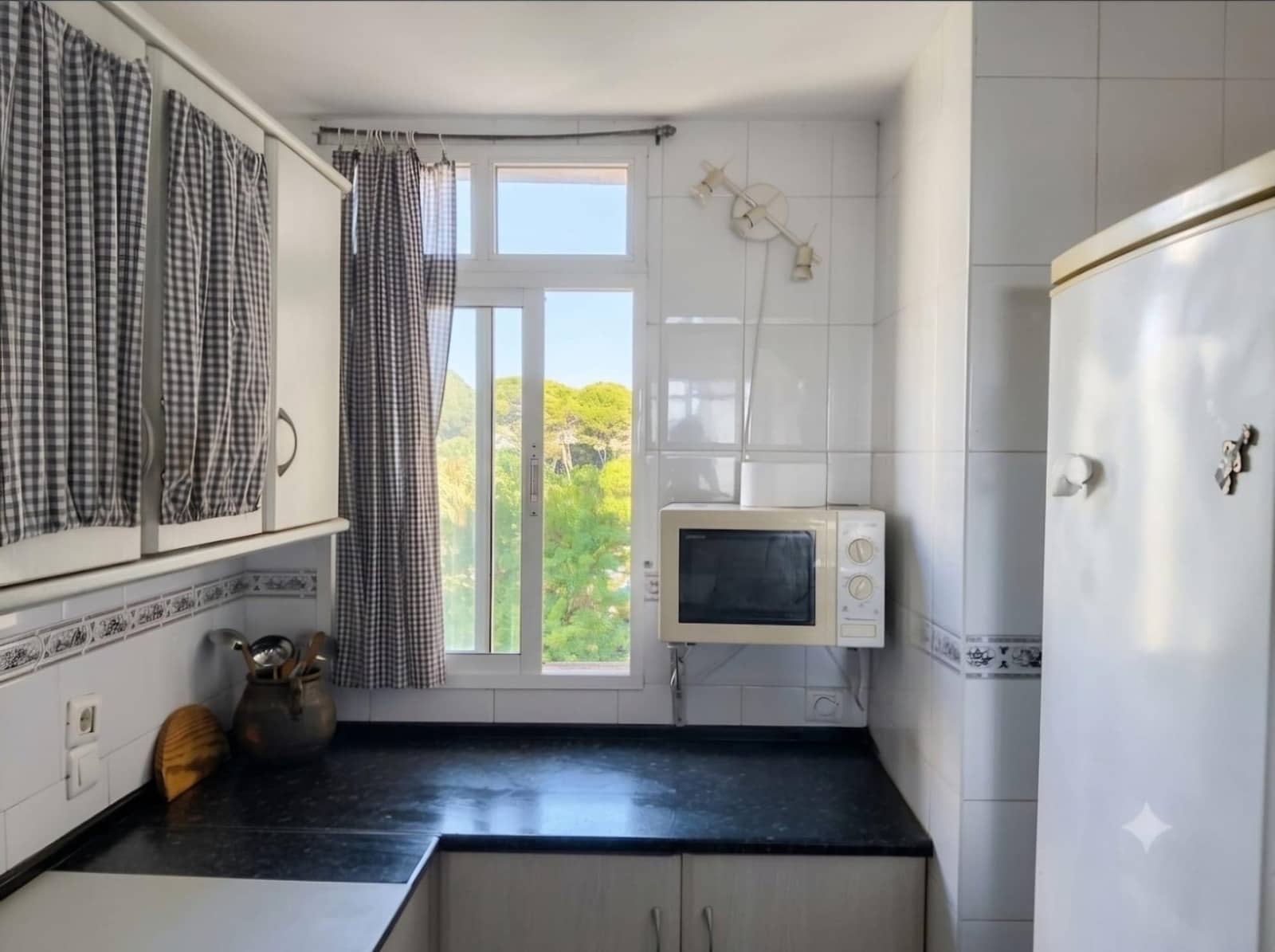2 bedroom Flat for sale in Torremolinos with pool - € 575,000 (Ref: 10098395)