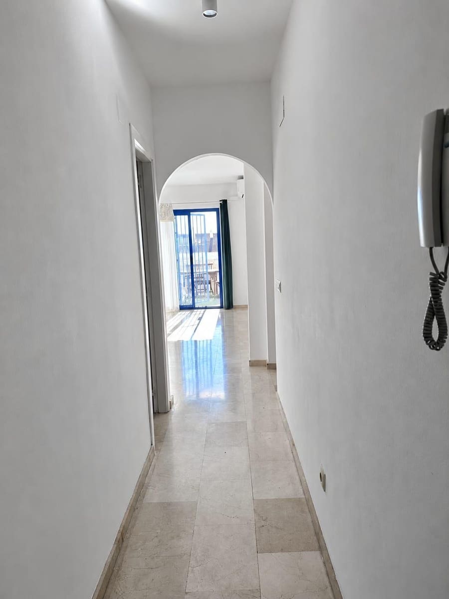 2 quarto Apartamento para arrendar em Benalmadena com piscina garagem - 1 400 € (Ref: 10159676)