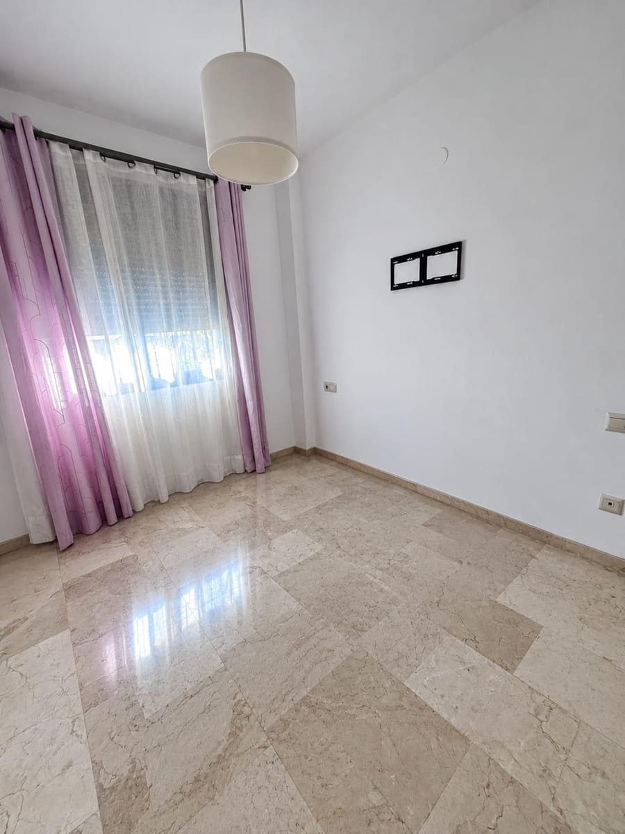 2 quarto Apartamento para arrendar em Benalmadena com piscina garagem - 1 400 € (Ref: 10159676)