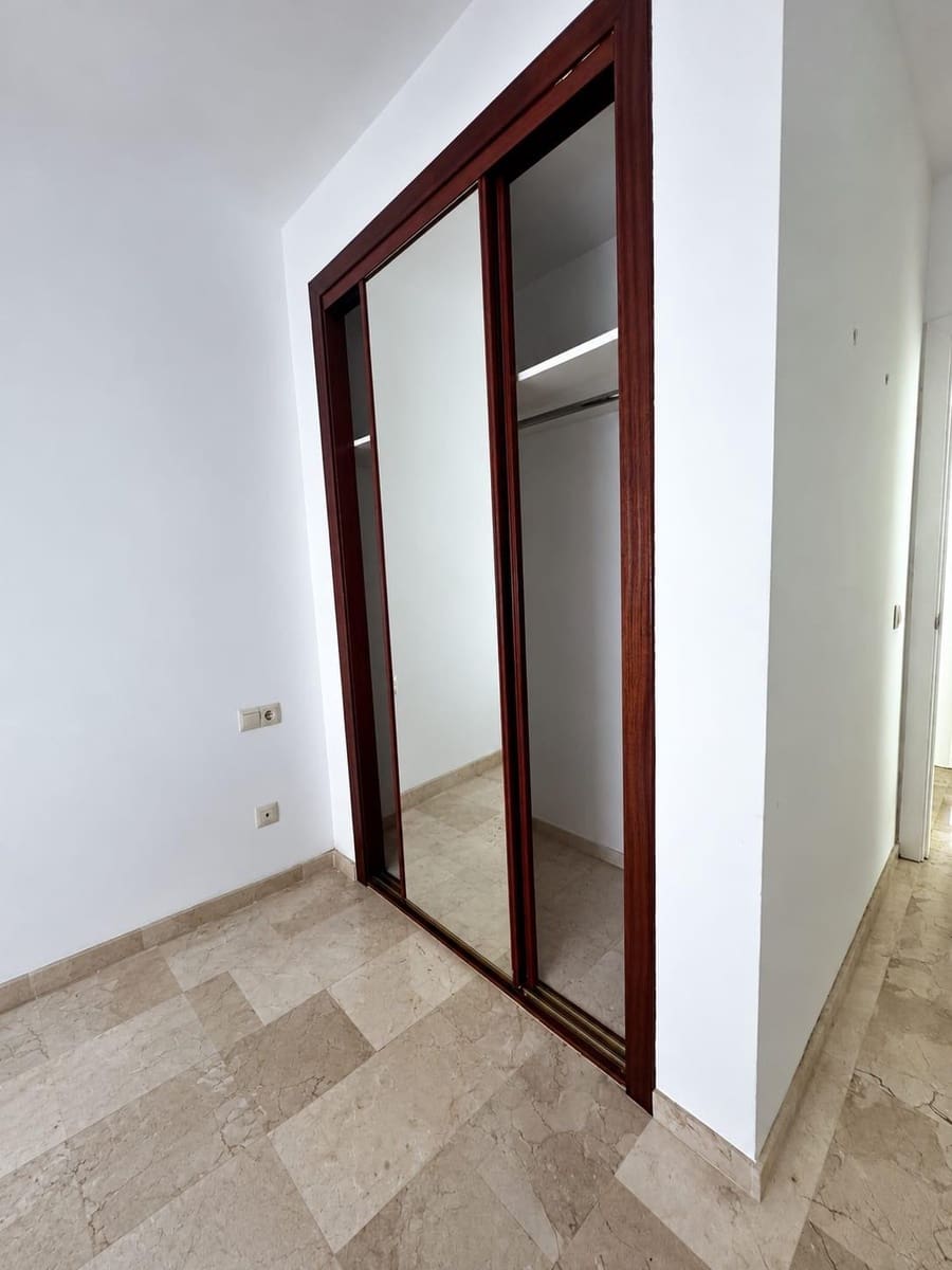 2 quarto Apartamento para arrendar em Benalmadena com piscina garagem - 1 400 € (Ref: 10159676)