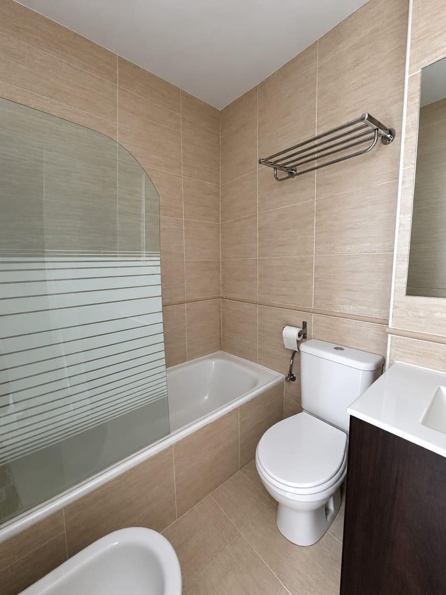 2 quarto Apartamento para arrendar em Benalmadena com piscina garagem - 1 400 € (Ref: 10159676)