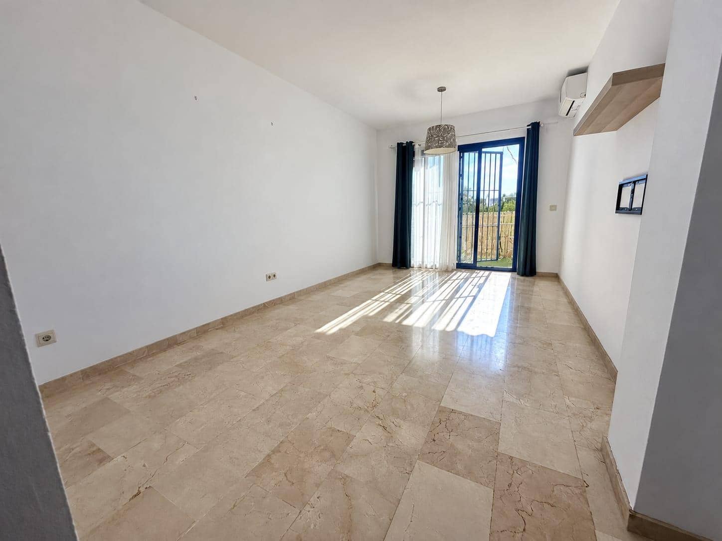 2 quarto Apartamento para arrendar em Benalmadena com piscina garagem - 1 400 € (Ref: 10159676)