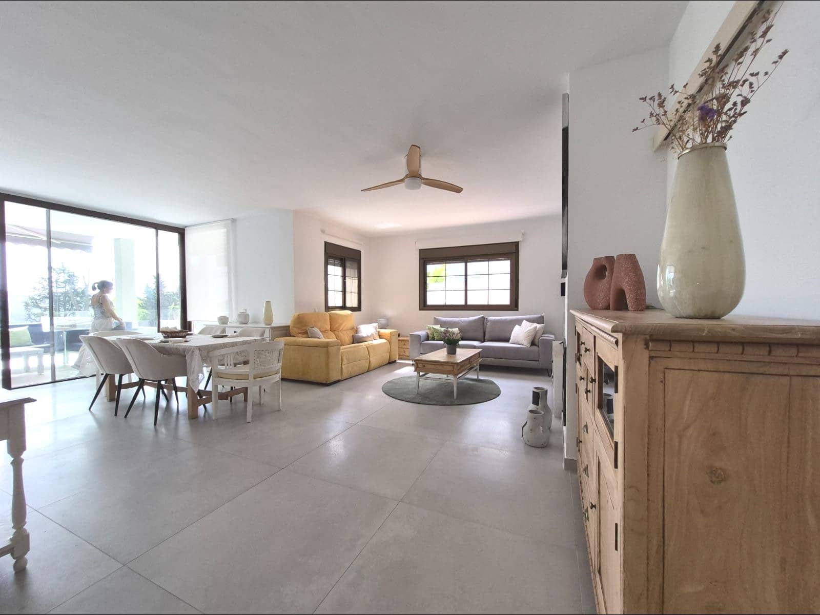 5 bedroom Villa for sale in Torremolinos with pool garage - € 1,150,000 (Ref: 10162272)