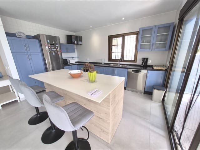 5 chambre Villa/Maison à vendre à Torremolinos avec piscine garage - 1 150 000 € (Ref: 10162272)