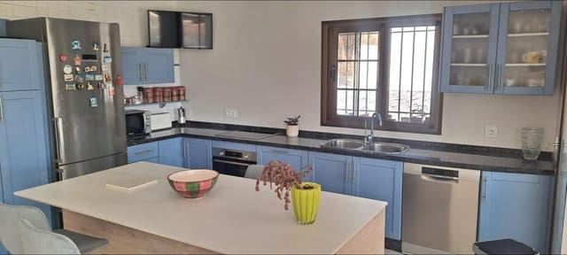 5 chambre Villa/Maison à vendre à Torremolinos avec piscine garage - 1 150 000 € (Ref: 10162272)