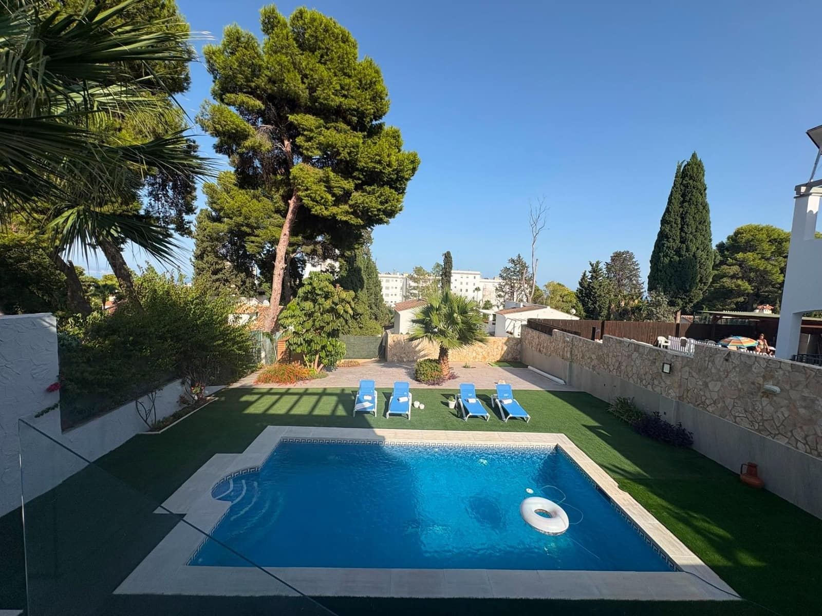 5 bedroom Villa for sale in Torremolinos with pool garage - € 1,150,000 (Ref: 10162272)