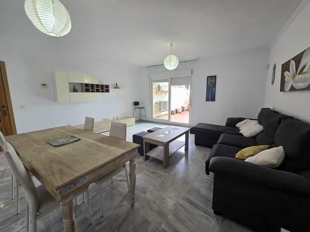 2 bedroom Flat for sale in Zona Centro Comercial Torrequebrada, Benalmádena with pool garage - € 434,500 (Ref: 10171590)