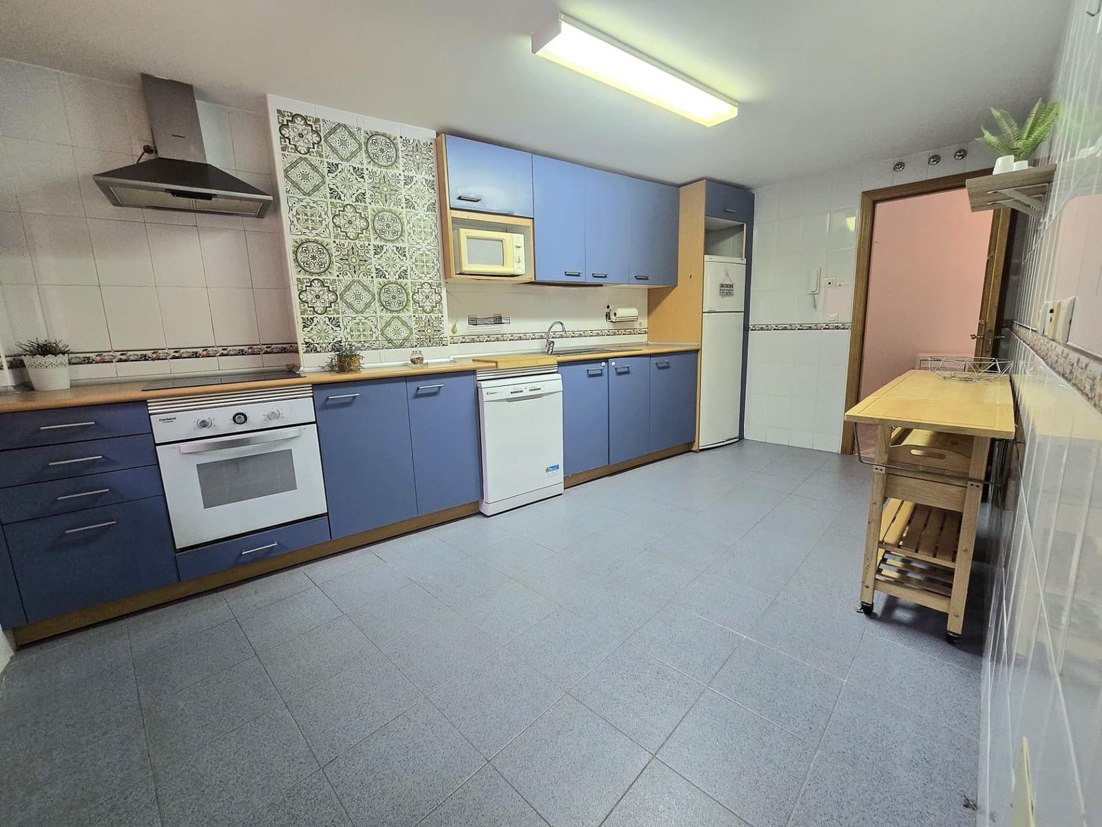 2 bedroom Flat for sale in Torrequebrada with pool garage - € 434,500 (Ref: 10171590)