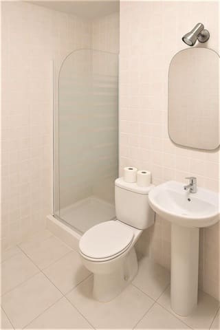 Piso de 3 habitaciones en Torremolinos en venta con piscina - 429.000 € (Ref: 9065077)