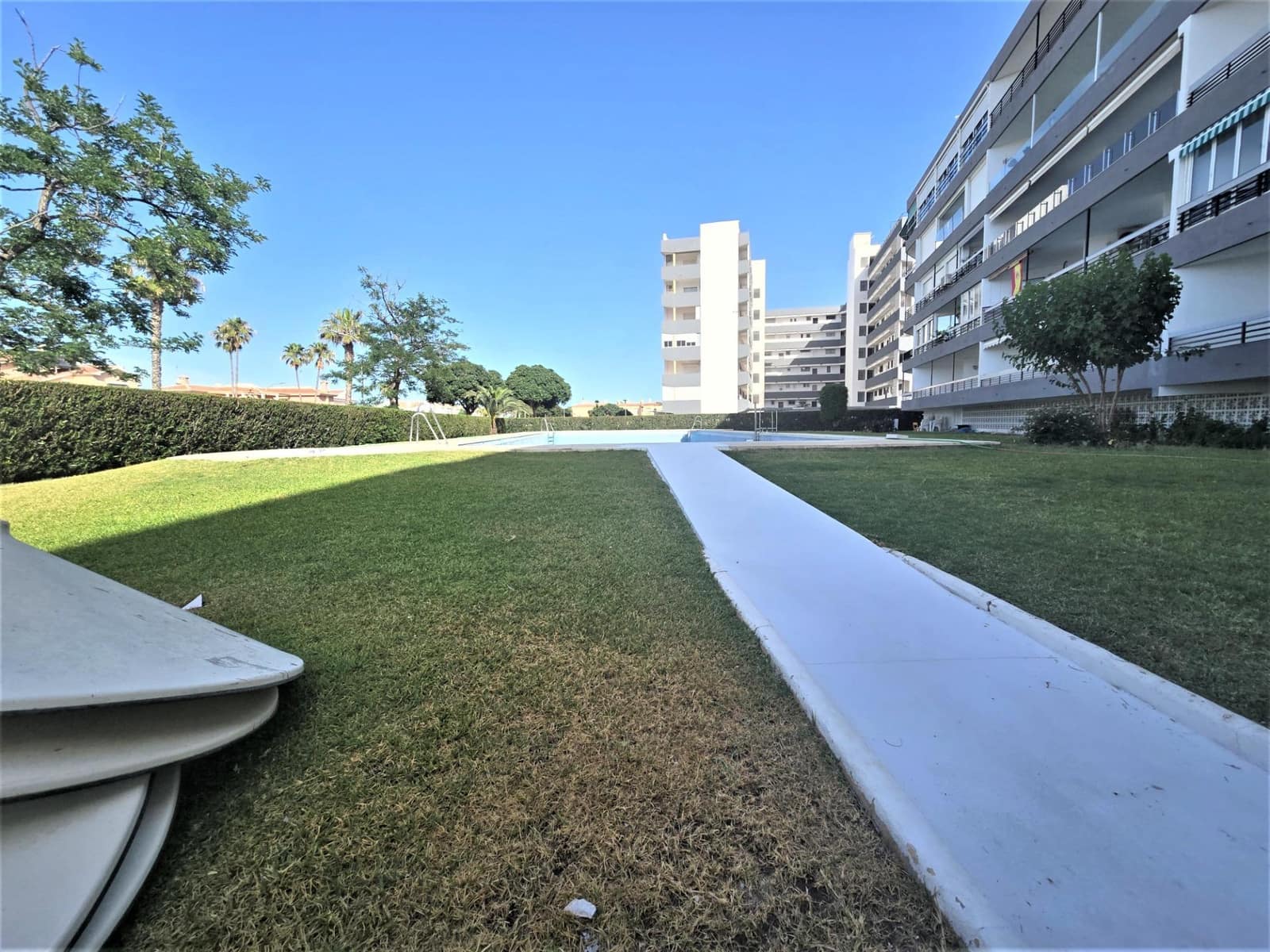 Piso de 3 habitaciones en Torremolinos en venta con piscina garaje - 419.990 € (Ref: 9065077)
