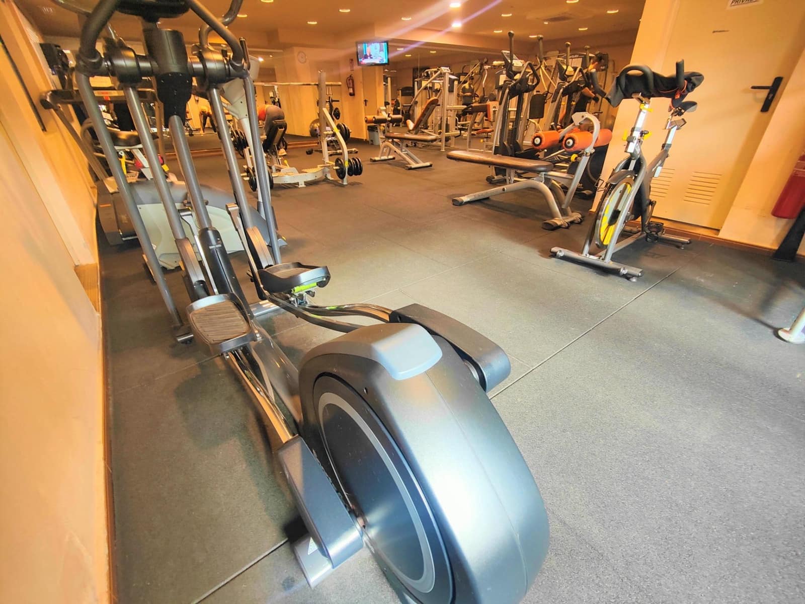 1 sypialnia Mieszkanie na sprzedaż w Benalmadena z basenem garażem - 259 000 € (Ref: 9098997)