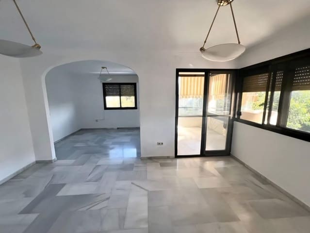 3 soveværelse Lejlighed til salg i Torremolinos med swimmingpool garage - € 1.100.000 (Ref: 9142788)