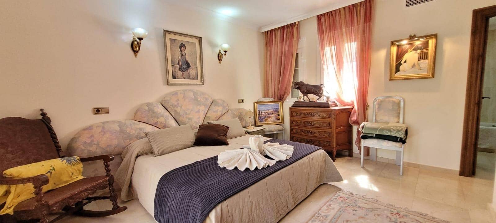 5 bedroom Villa for sale in Torremolinos with pool garage - € 895,000 (Ref: 9163645)