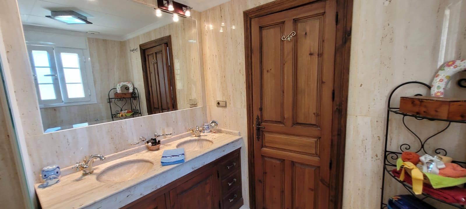 5 bedroom Villa for sale in Torremolinos with pool garage - € 895,000 (Ref: 9163645)