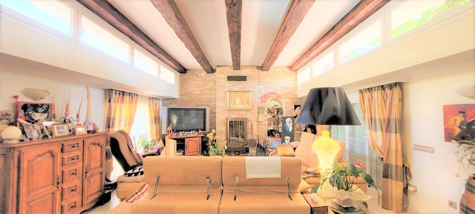 5 bedroom Villa for sale in Torremolinos with pool garage - € 895,000 (Ref: 9163645)