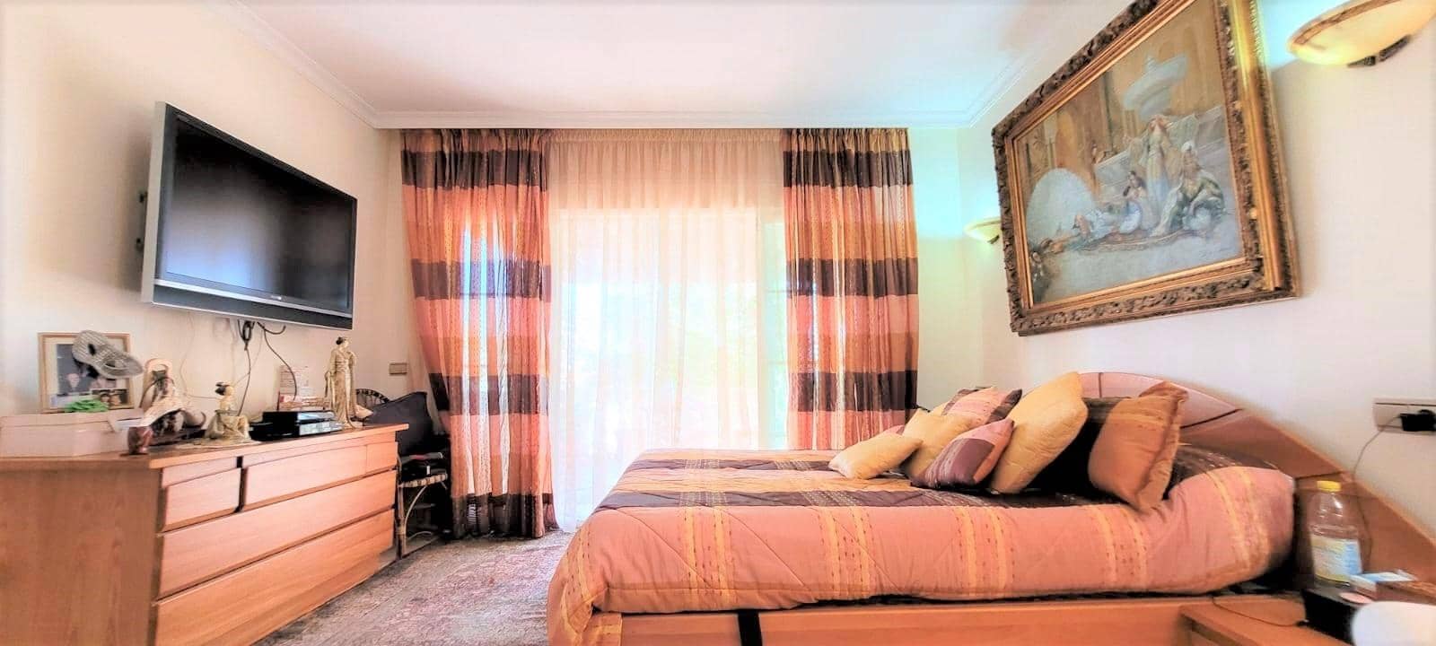 5 bedroom Villa for sale in Torremolinos with pool garage - € 895,000 (Ref: 9163645)