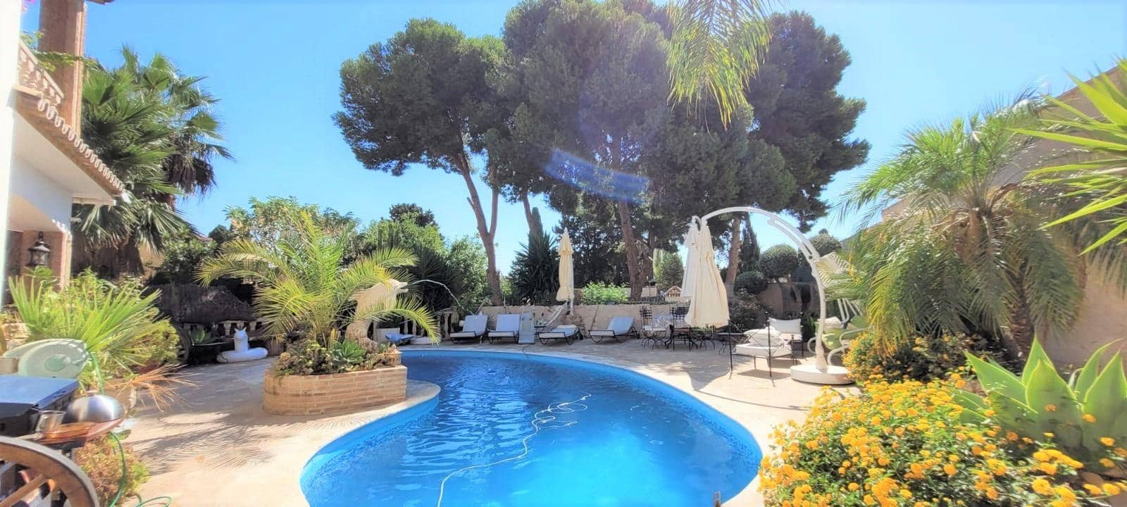 5 bedroom Villa for sale in Torremolinos with pool garage - € 895,000 (Ref: 9163645)
