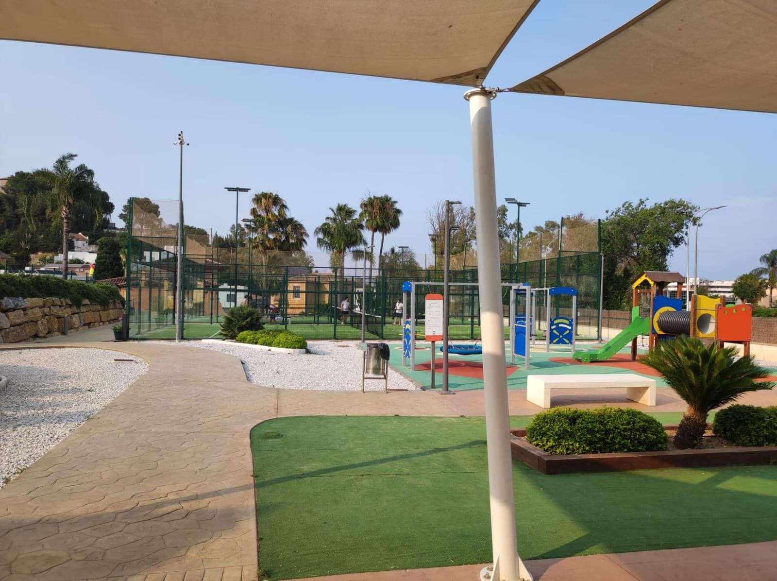 4 chambre Villa/Maison Mitoyenne à vendre à Torremolinos avec piscine garage - 679 000 € (Ref: 9165668)