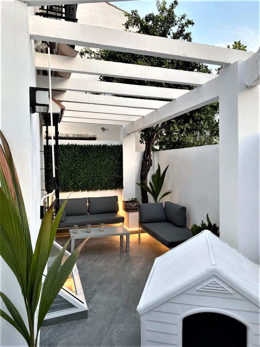 3 soveværelse Rækkehus til salg i Torremolinos med swimmingpool - € 410.000 (Ref: 9185261)