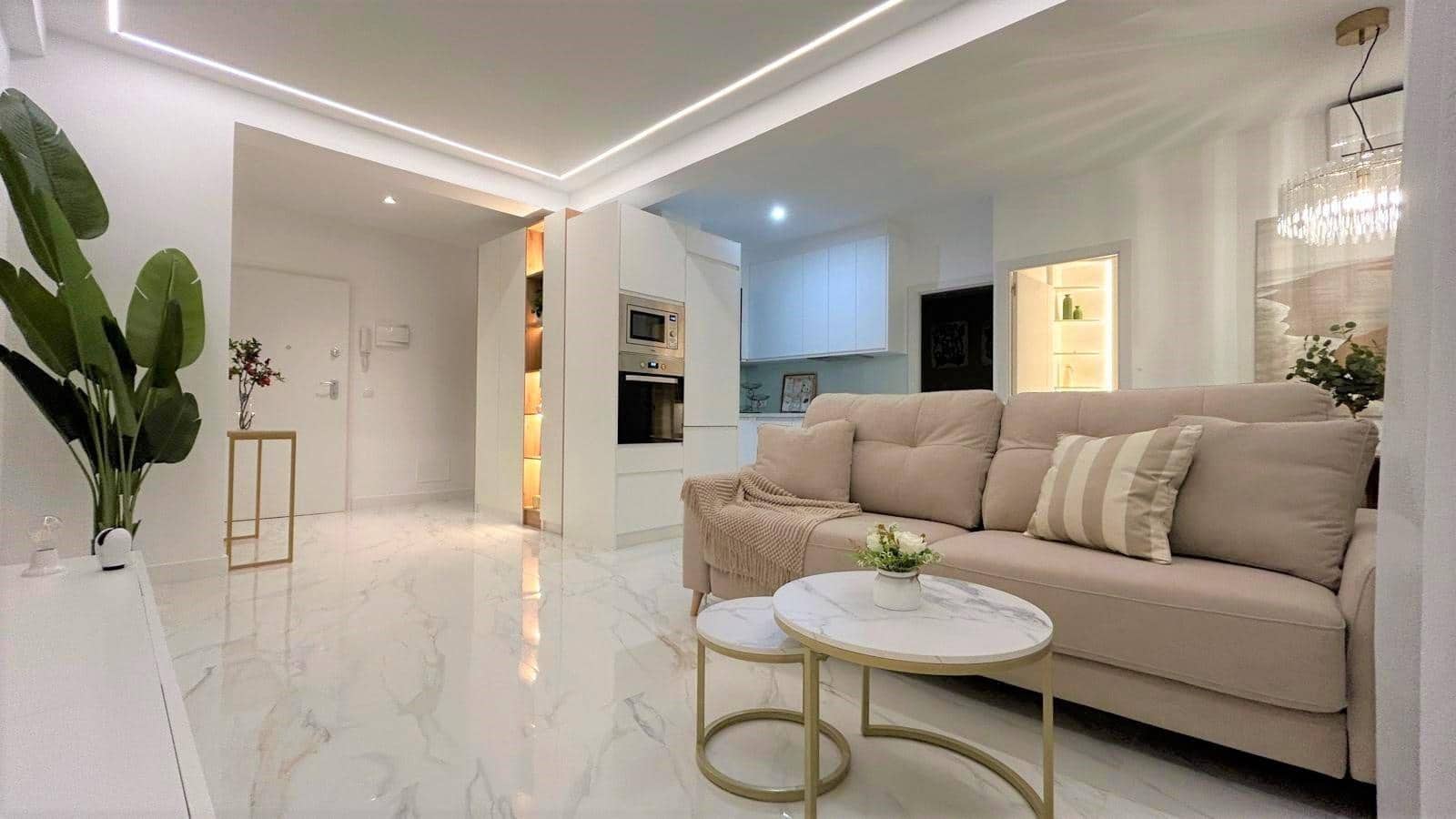 2 makuuhuone Huoneisto myytävänä paikassa Torremolinos - 285 000 € (Ref: 9240314)