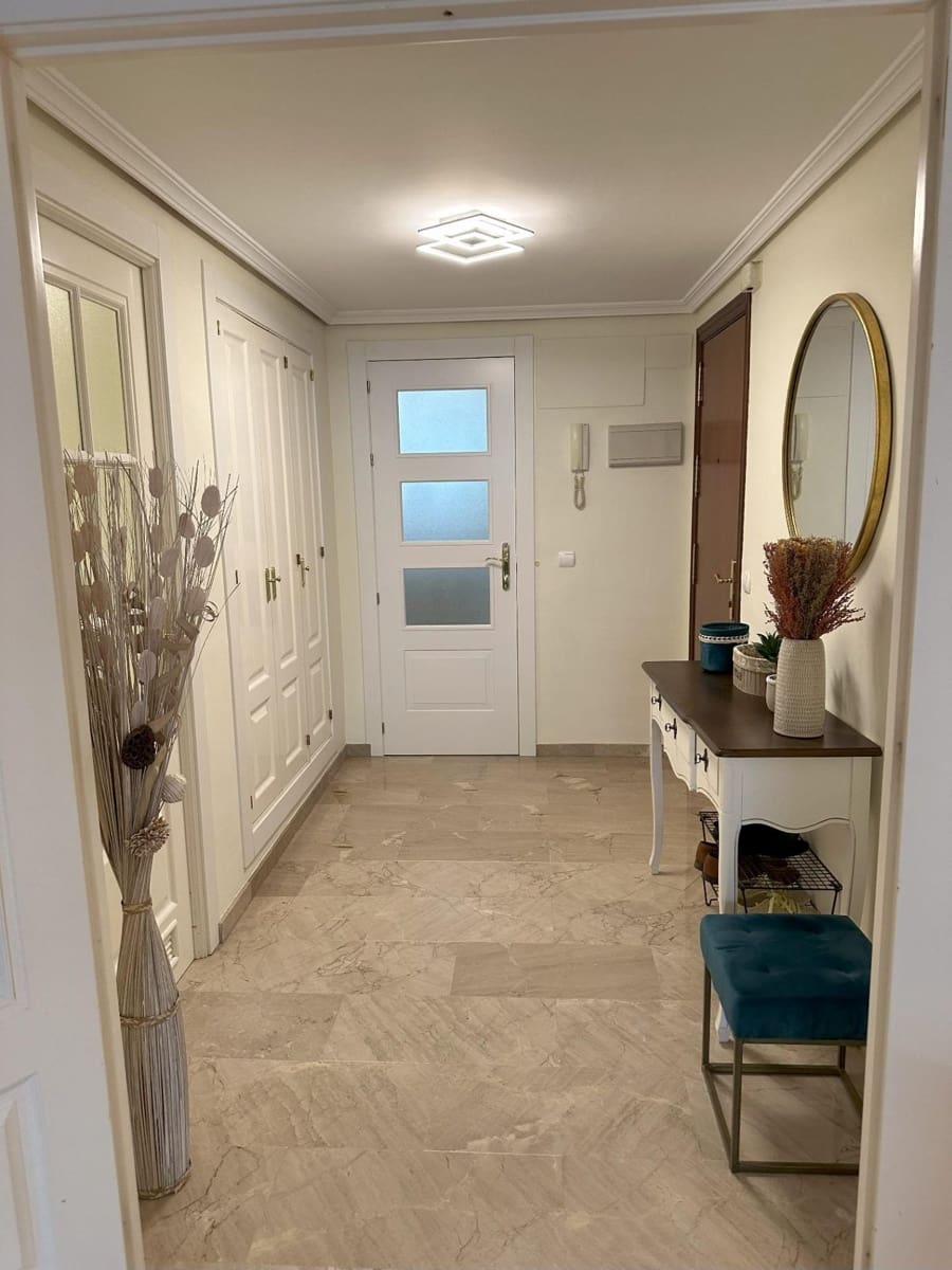 Piso de 3 habitaciones en Torremolinos en venta con piscina garaje - 568.000 € (Ref: 9255212)