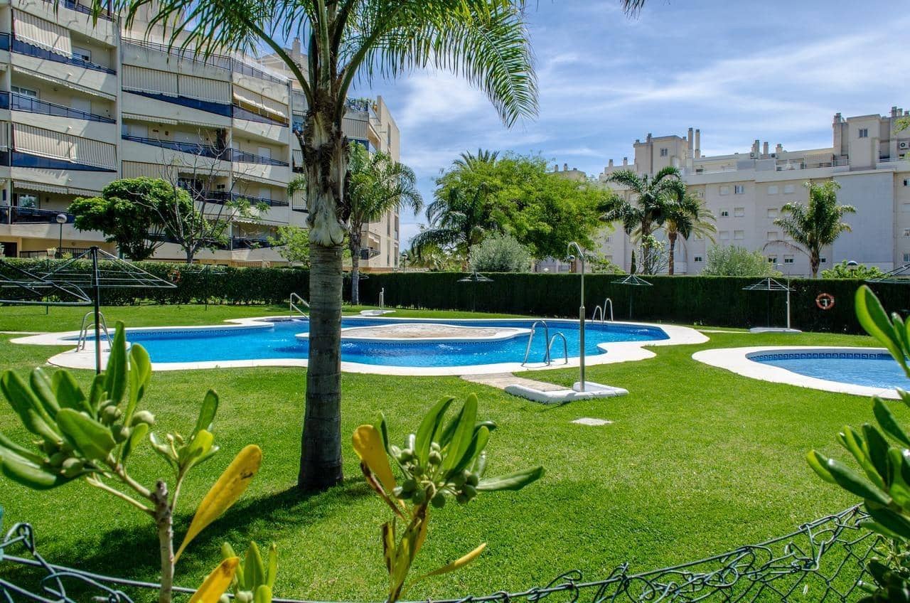 Piso de 3 habitaciones en Torremolinos en venta con piscina garaje - 568.000 € (Ref: 9255212)
