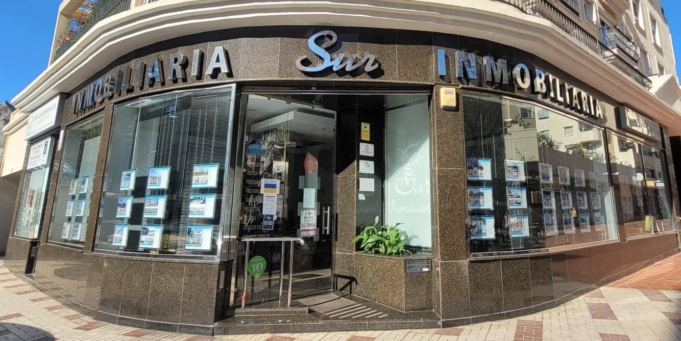 Casa de 5 habitaciones en Torremolinos en venta con piscina garaje - 700.000 € (Ref: 9300990)