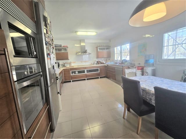 Casa de 5 habitaciones en Torremolinos en venta con piscina garaje - 700.000 € (Ref: 9300990)