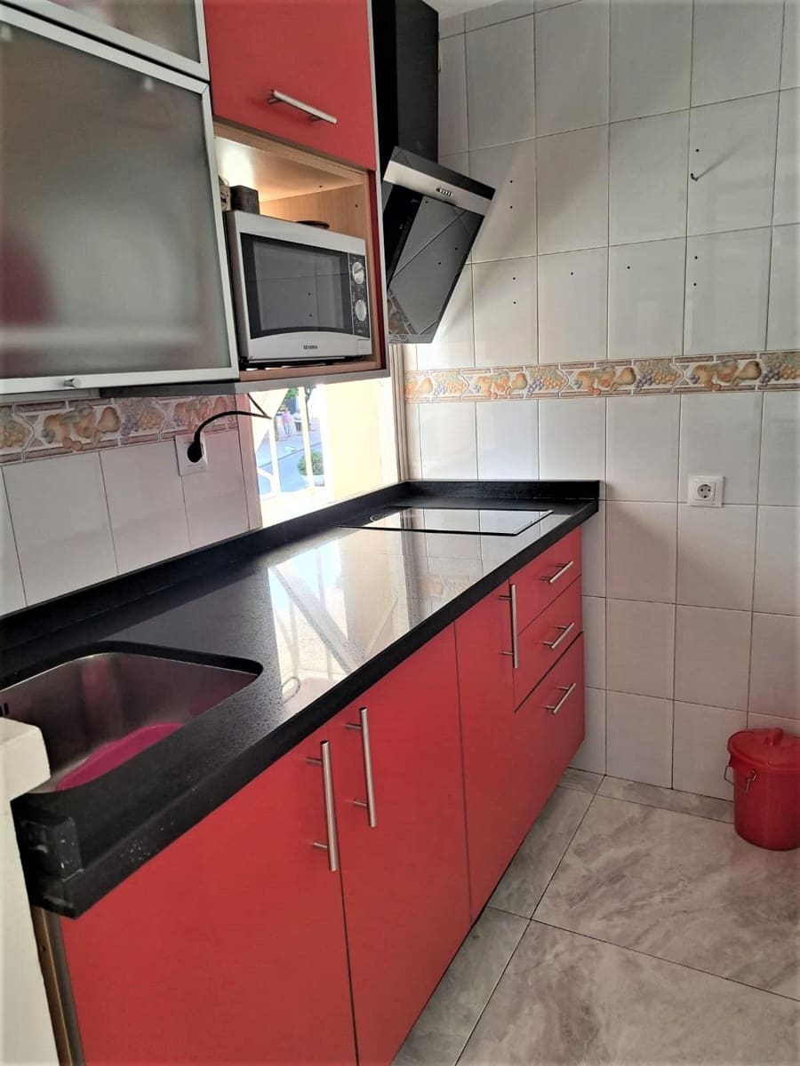 2 makuuhuone Asunto myytävänä paikassa Torremolinos mukana uima-altaan - 273 000 € (Ref: 9317787)