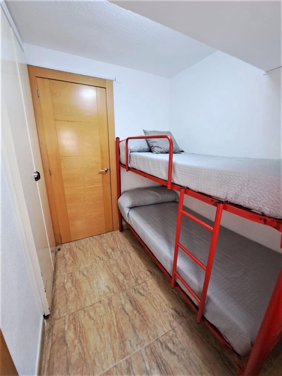 2 makuuhuone Asunto myytävänä paikassa Torremolinos mukana uima-altaan - 273 000 € (Ref: 9317787)