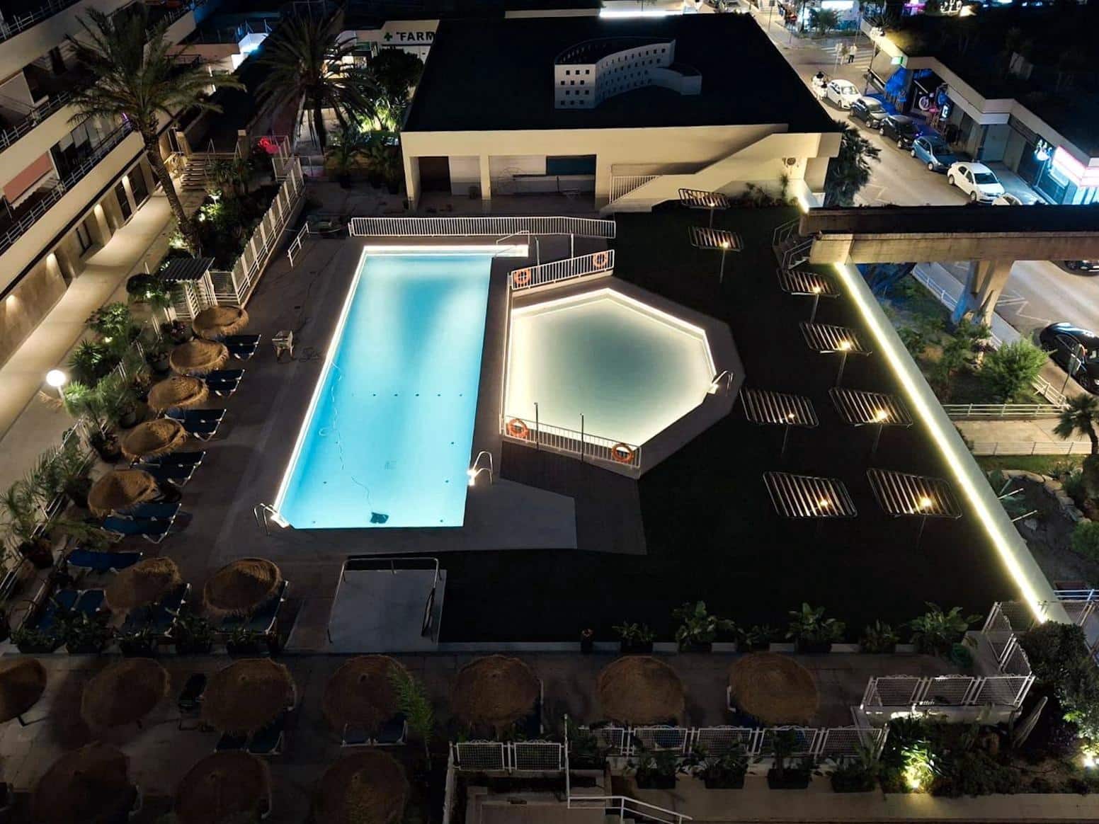 2 makuuhuone Asunto myytävänä paikassa Torremolinos mukana uima-altaan - 273 000 € (Ref: 9317787)