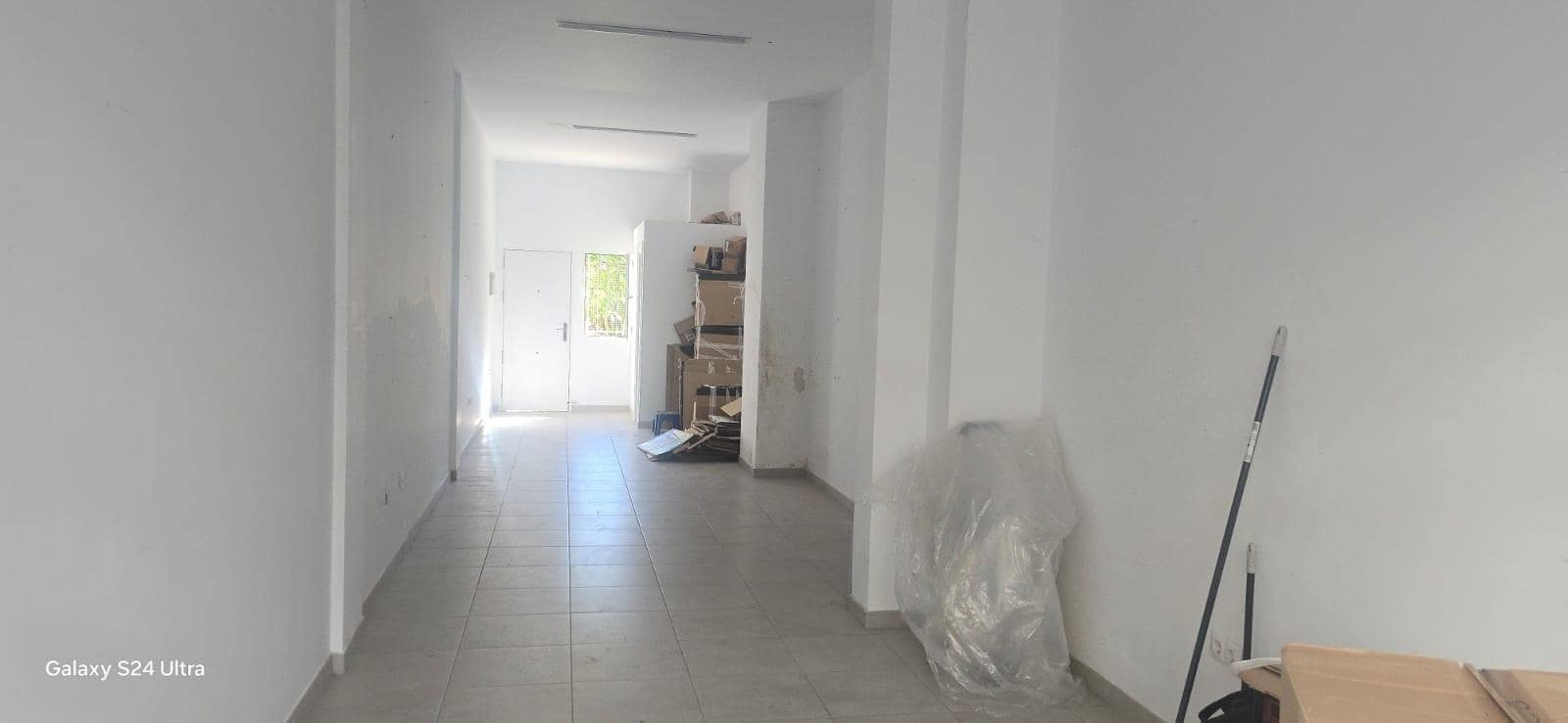 Commercieel te koop in Torremolinos - € 136.000 (Ref: 9330566)