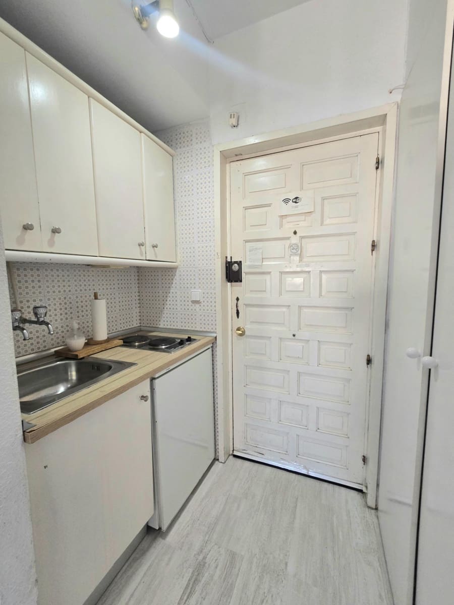 Studio til salgs i Torremolinos - € 182 400 (Ref: 9353554)