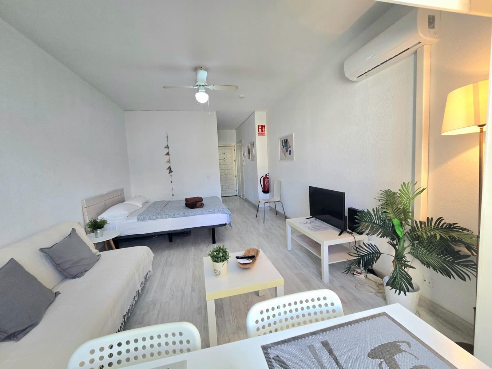 Studio til salgs i Torremolinos - € 182 400 (Ref: 9353554)