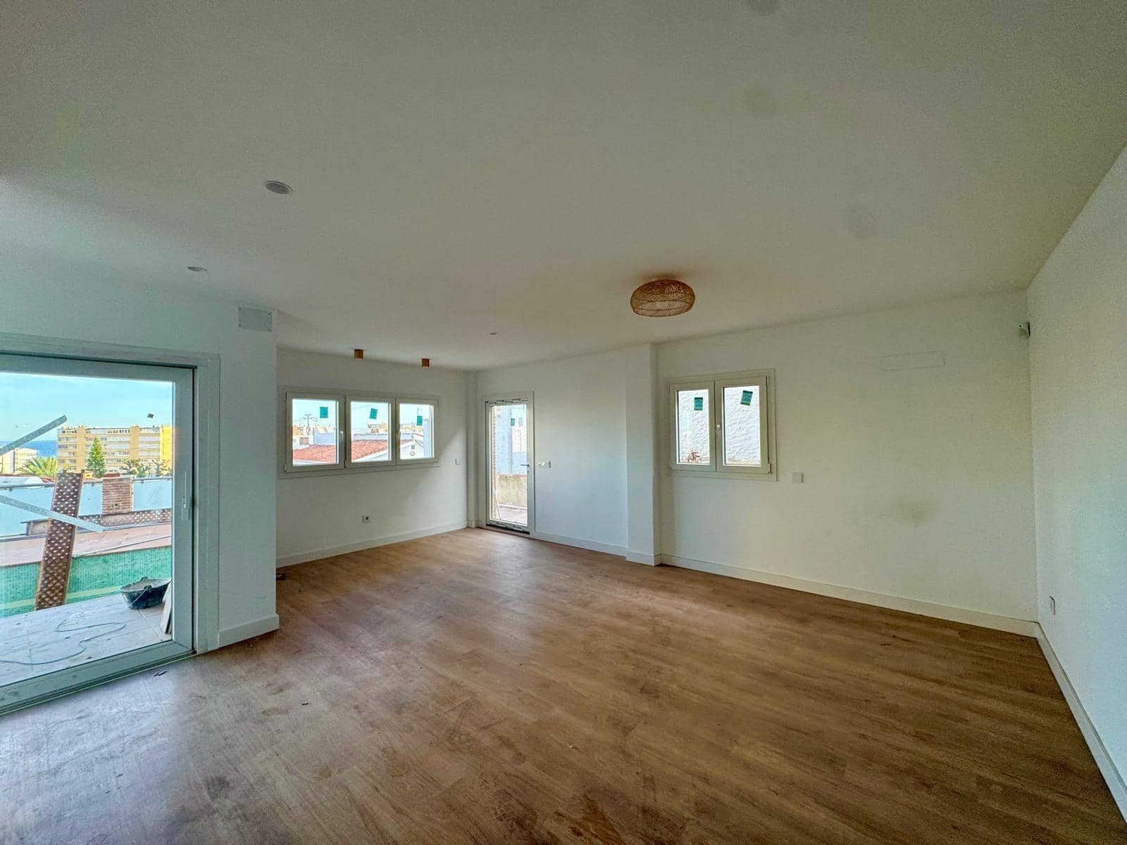 3 makuuhuone Huoneisto myytävänä paikassa Torremolinos mukana uima-altaan 
autotalli - 590 000 € (Ref: 9373778)